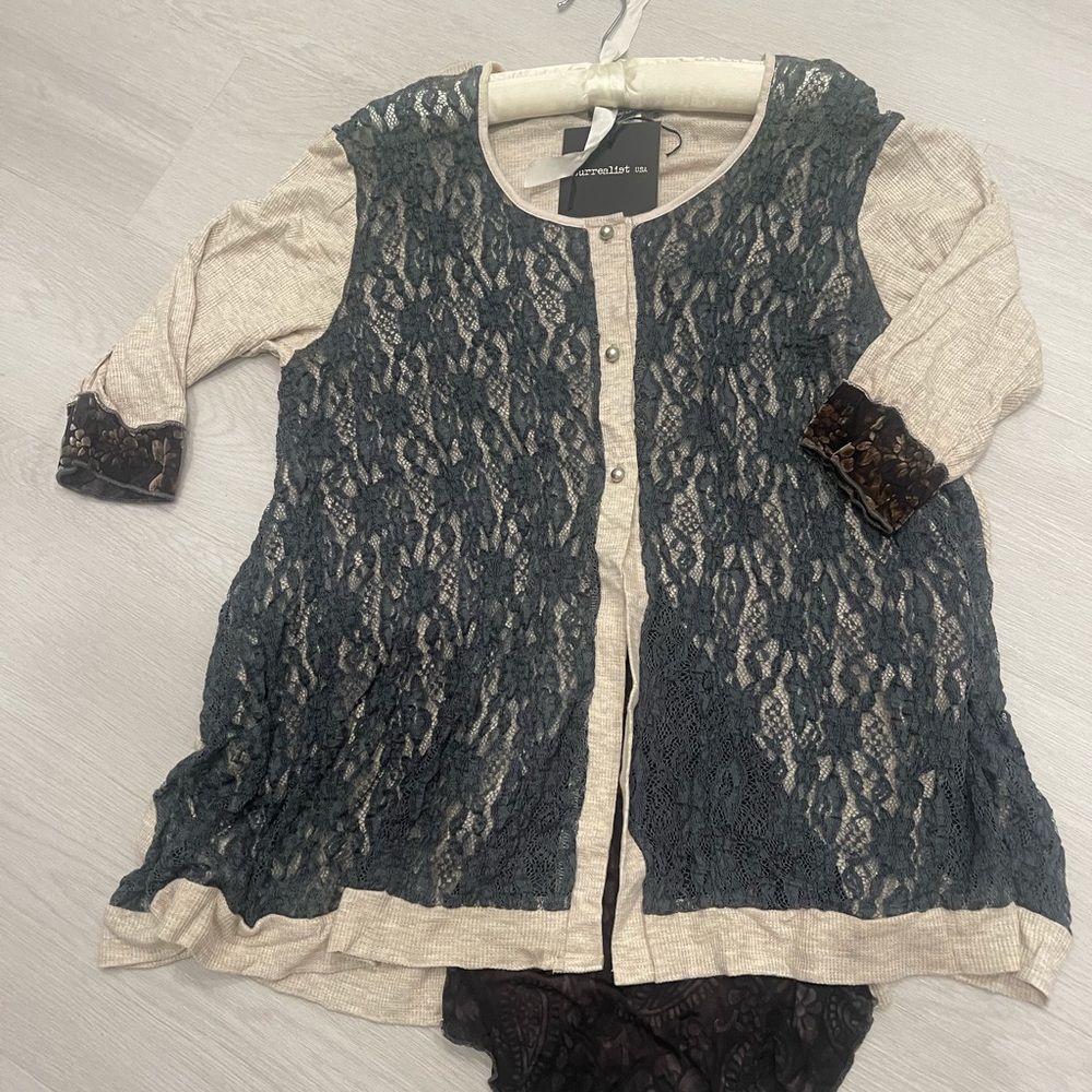 SURREALIST BOHO CHIC GREY PUCKER LACE WITH THERMAL MATERIAL